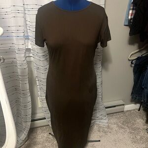 Women's Simple Crewneck Brown Midi Dress Medium